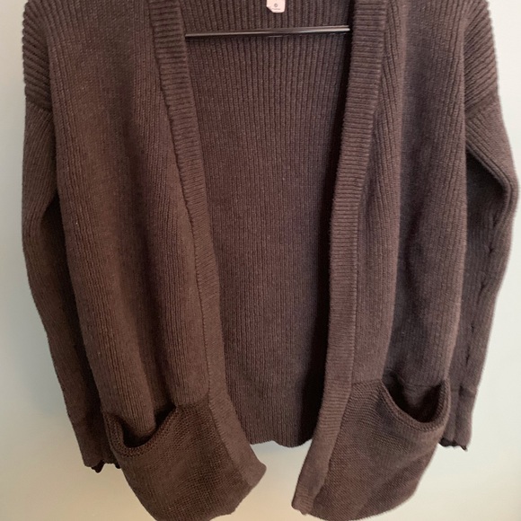 LuLuLemon Knit Sweater with Half Cardigan - Picture 3 of 7